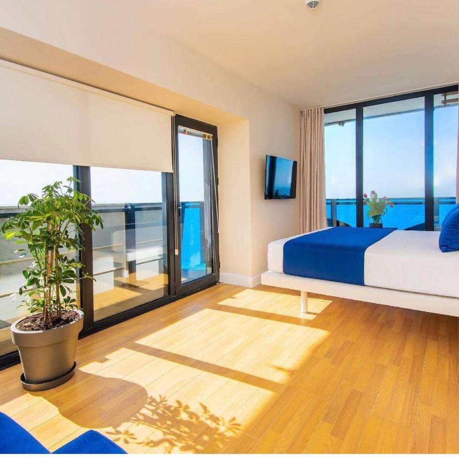 Aparthotel Orbi City Luxury Towers Batumi Exterior foto