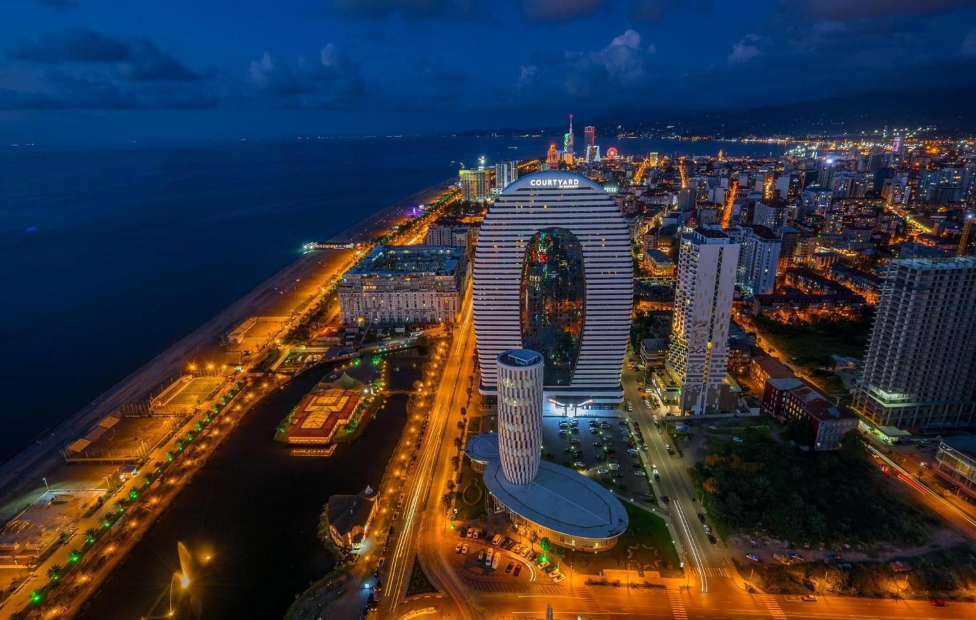 Aparthotel Orbi City Luxury Towers Batumi Exterior foto
