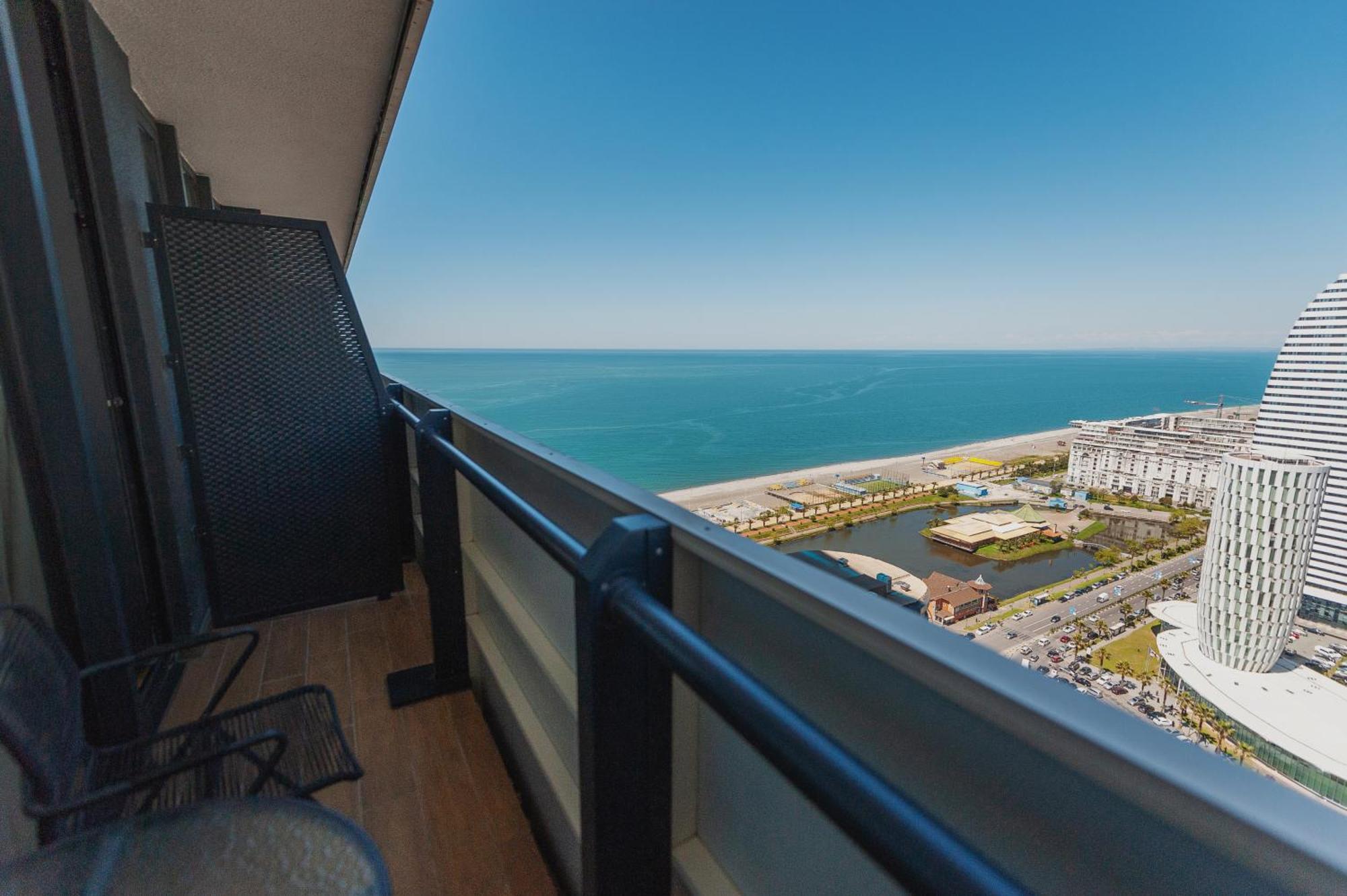 Aparthotel Orbi City Luxury Towers Batumi Exterior foto
