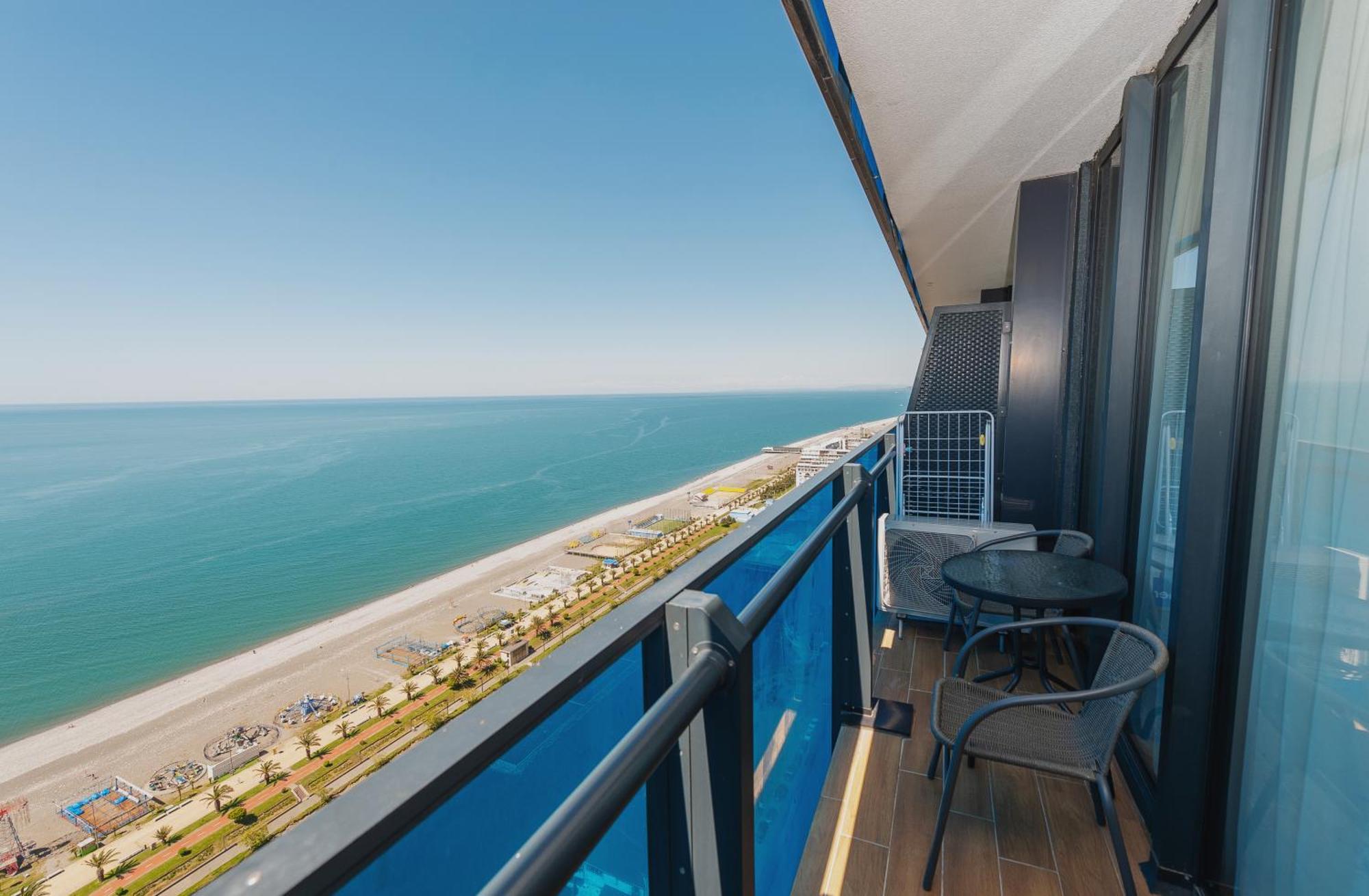Aparthotel Orbi City Luxury Towers Batumi Exterior foto