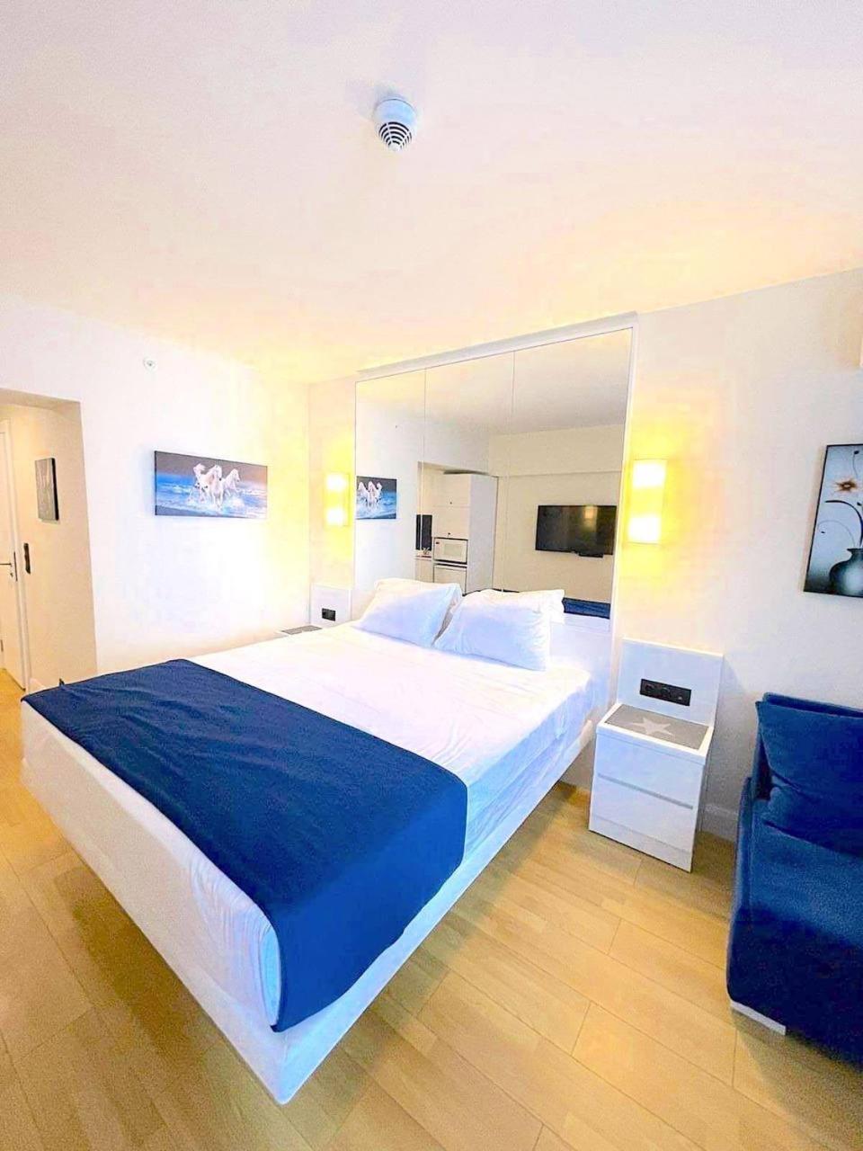 Aparthotel Orbi City Luxury Towers Batumi Exterior foto