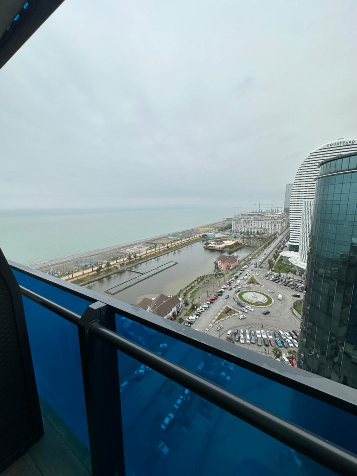 Aparthotel Orbi City Luxury Towers Batumi Exterior foto