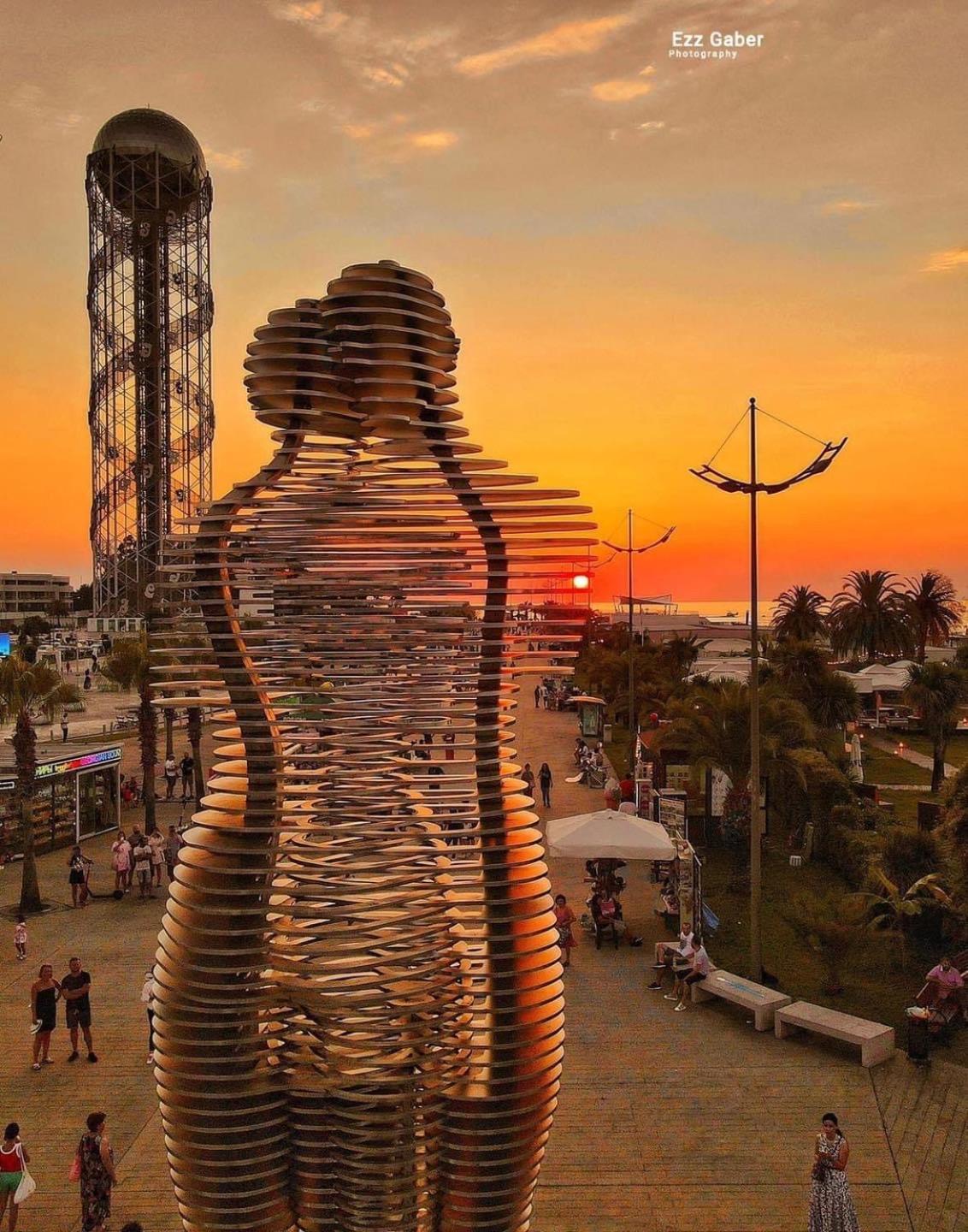 Aparthotel Orbi City Luxury Towers Batumi Exterior foto